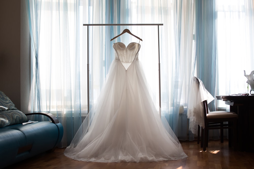 wedding-dresses-yacht-charter-nyc